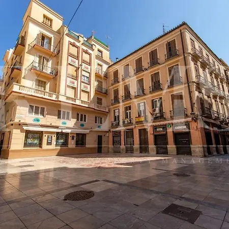 With Private Patio By Rems * Malaga